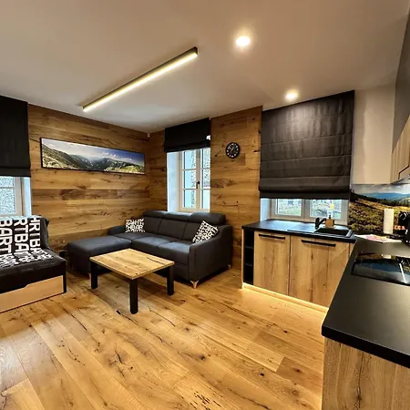 Maj-9 By Interhome *