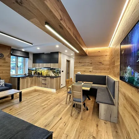 Maj-9 By Interhome *